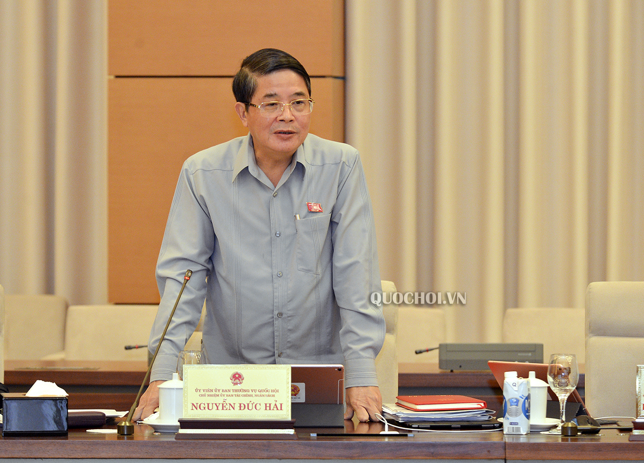 Chủ nhiệm Ủy ban Tài chính-Ngân sách của Quốc hội Nguyễn Đức Hải đóng góp ý kiến vào Dự án Luật Bảo vệ môi trường (sửa đổi).